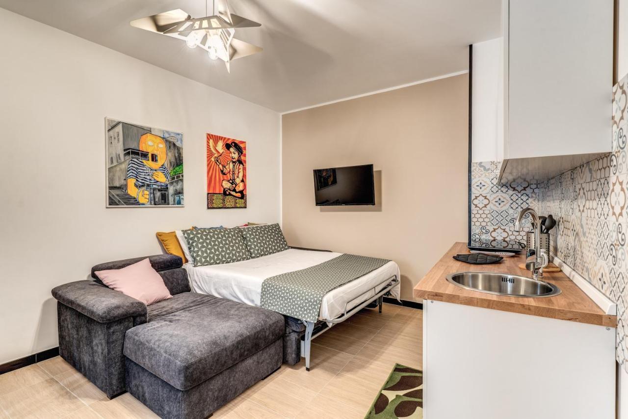 The Quarters Naples Apartments Bagian luar foto