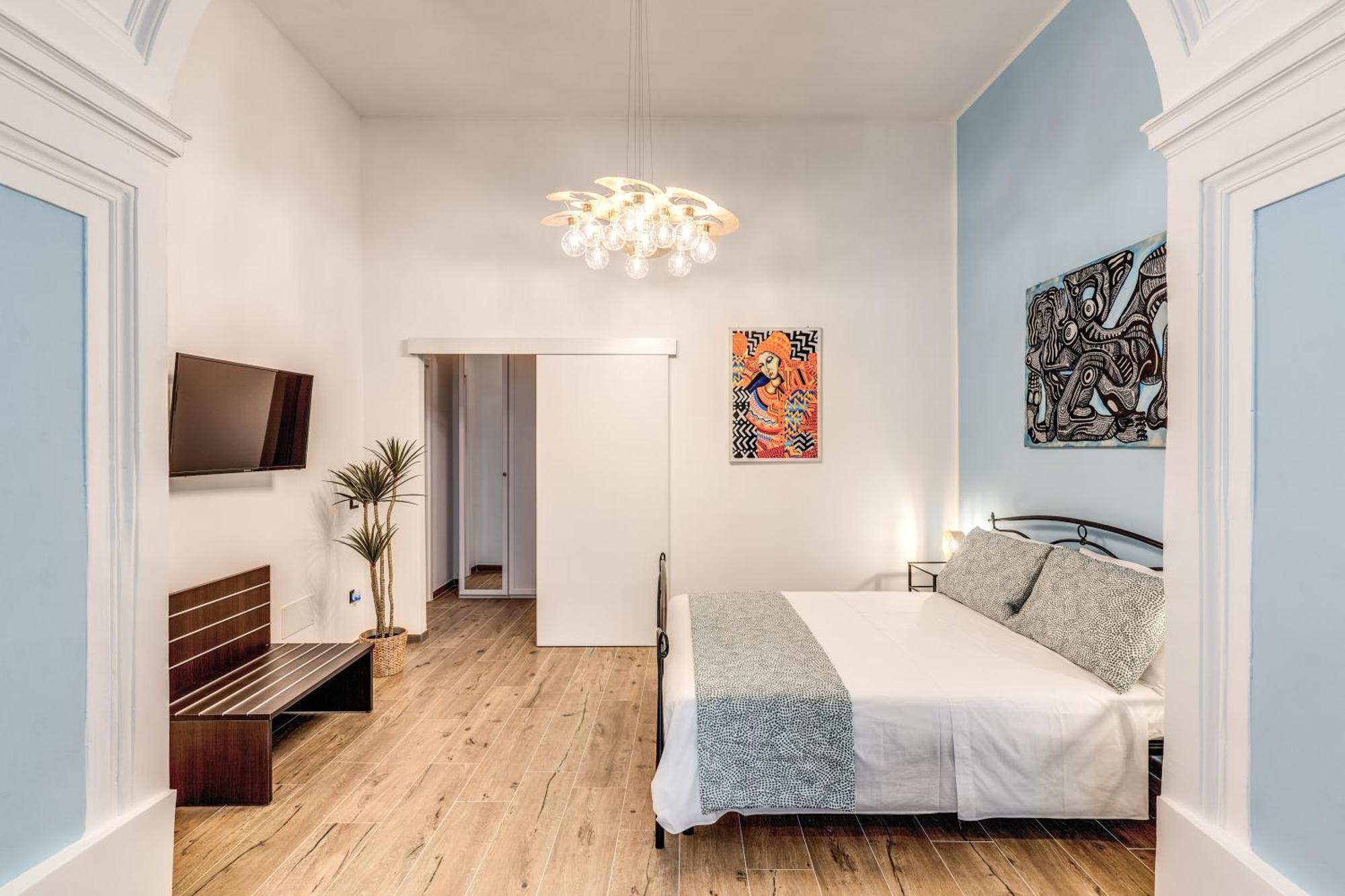 The Quarters Naples Apartments Bagian luar foto