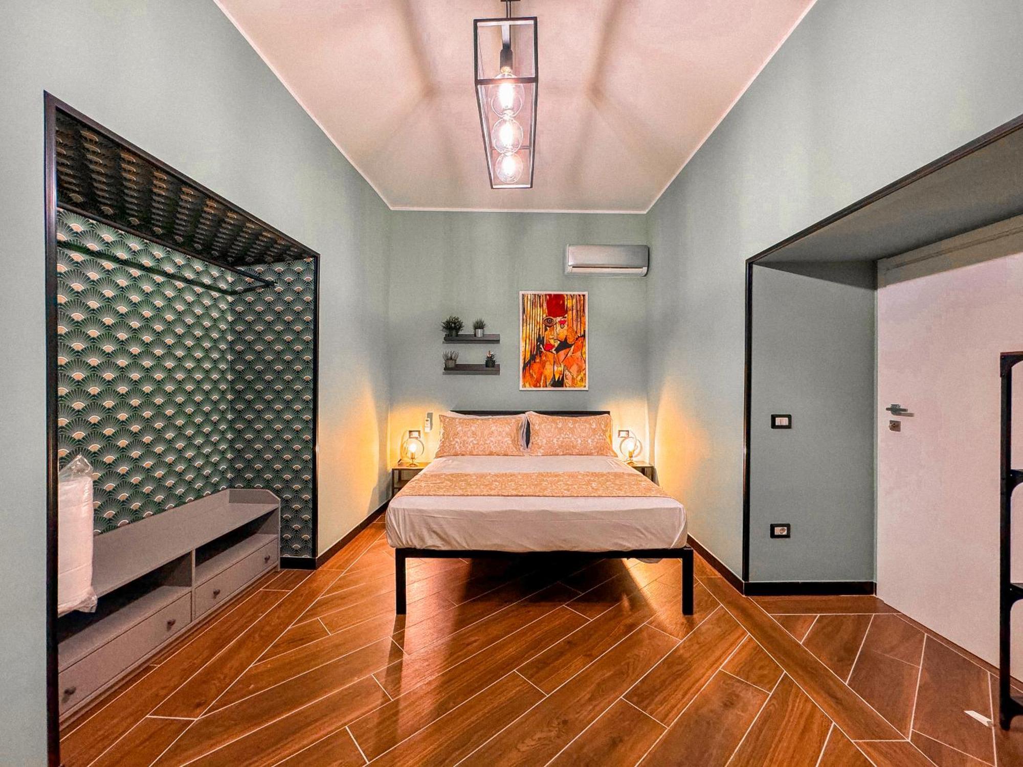 The Quarters Naples Apartments Bagian luar foto