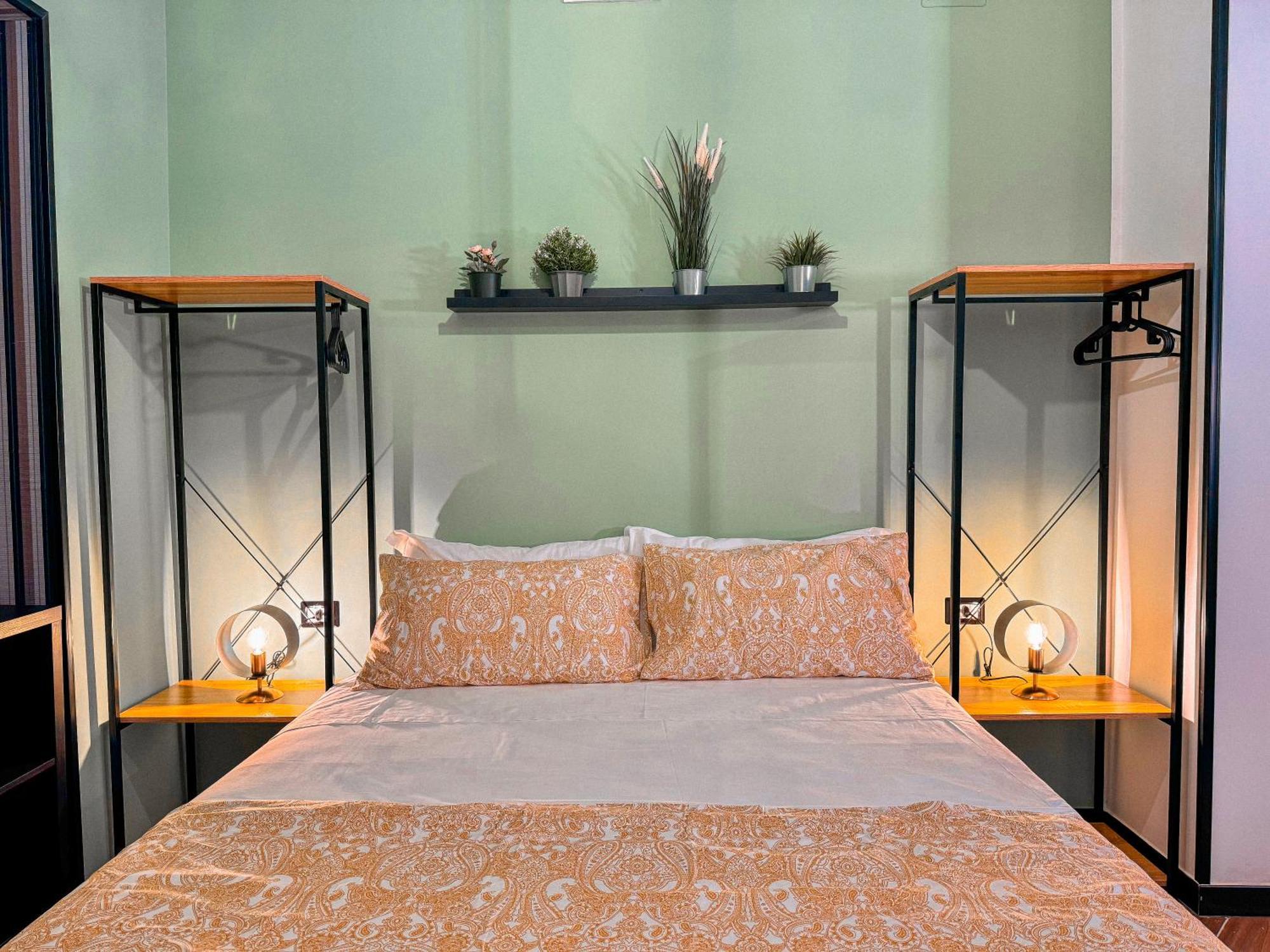 The Quarters Naples Apartments Bagian luar foto