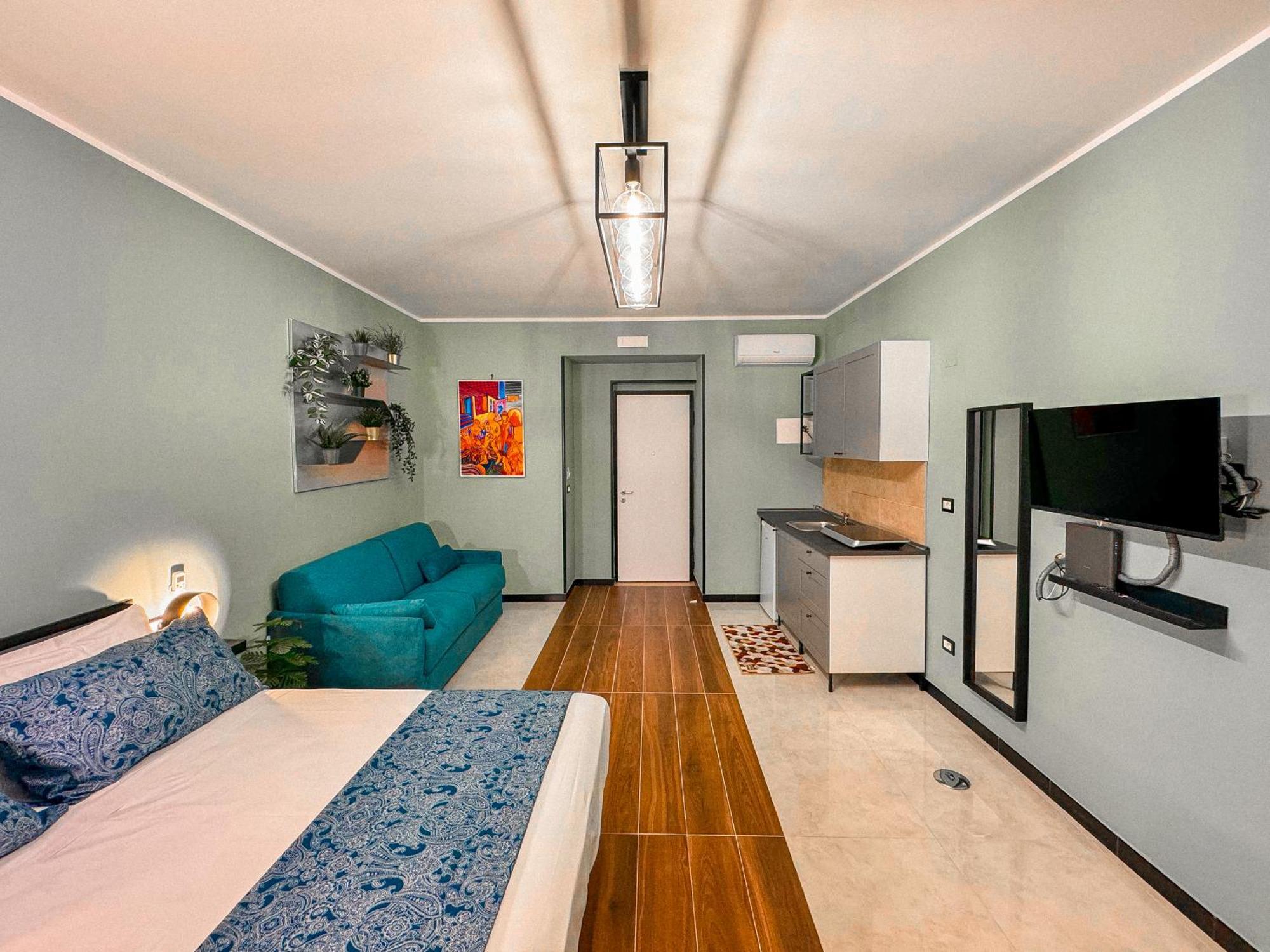 The Quarters Naples Apartments Bagian luar foto