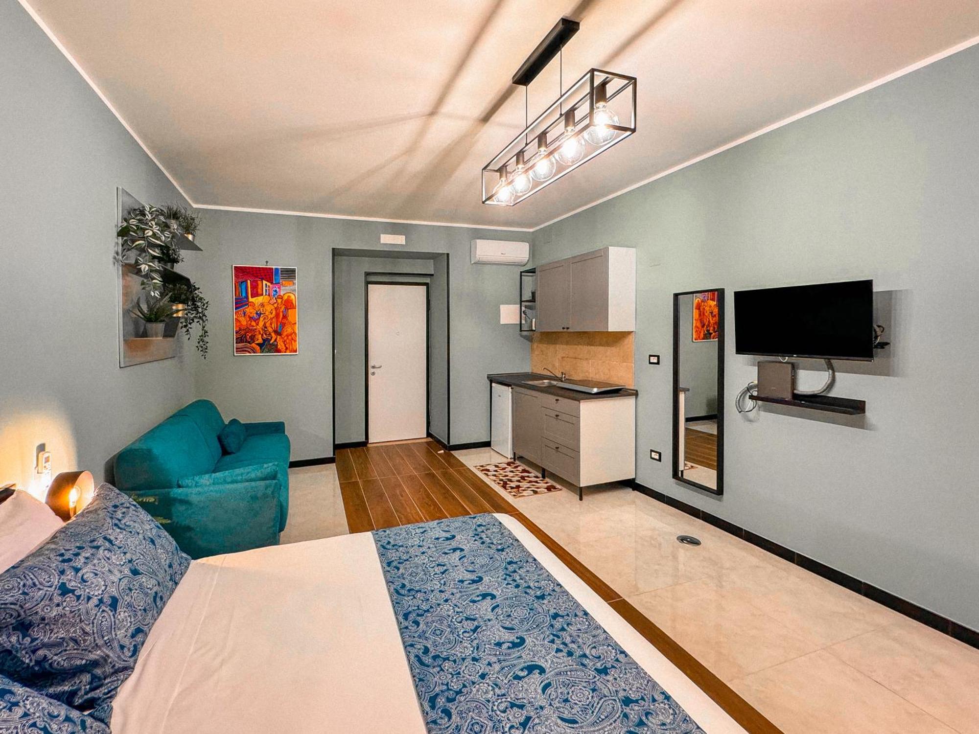 The Quarters Naples Apartments Bagian luar foto